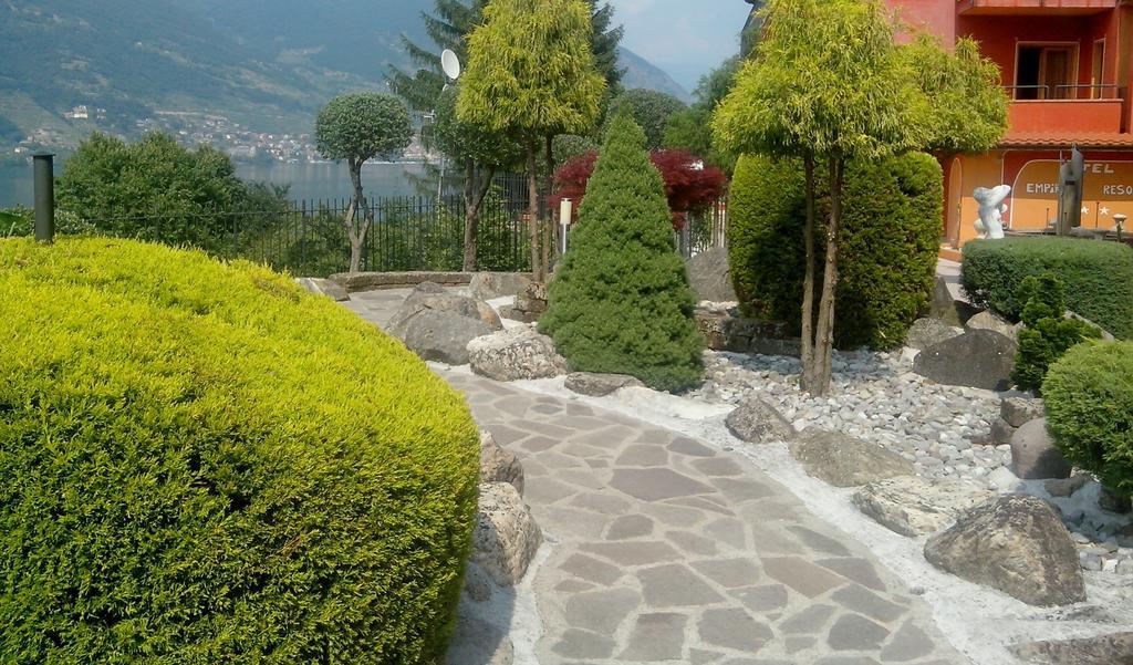Hotel Empire Resort Iseo Buitenkant foto