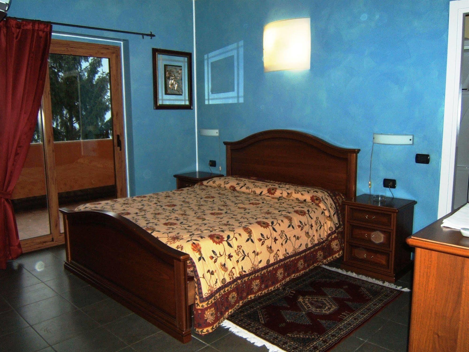 Hotel Empire Resort Iseo Buitenkant foto
