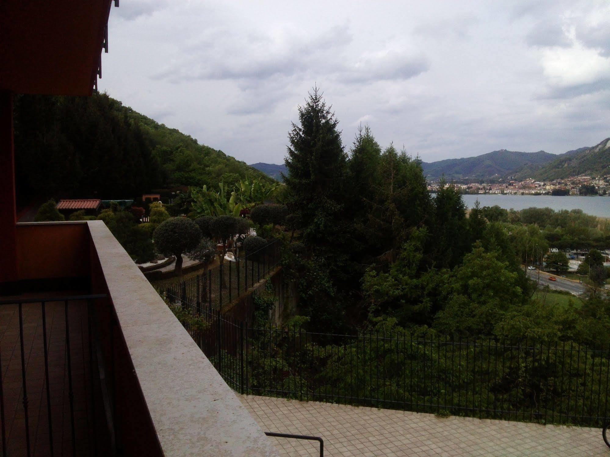 Hotel Empire Resort Iseo Buitenkant foto